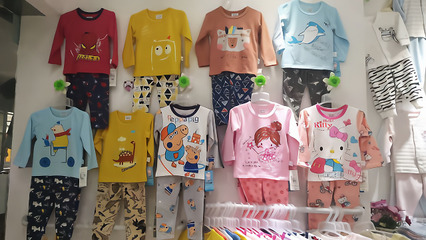 廣州童裝批發(fā)市場(chǎng)探秘 性?xún)r(jià)比之王的寶藏之地